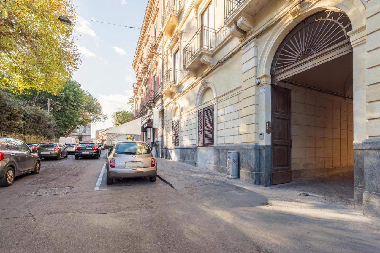 Palazzobellini Bed & Breakfast Catania Bagian luar foto