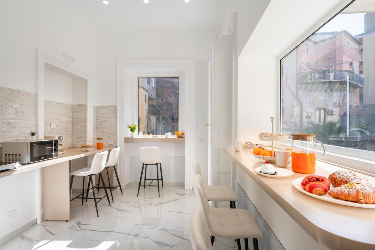 Palazzobellini Bed & Breakfast Catania Bagian luar foto