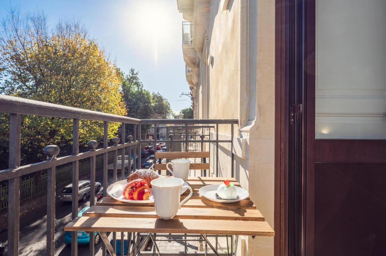Palazzobellini Bed & Breakfast Catania Bagian luar foto
